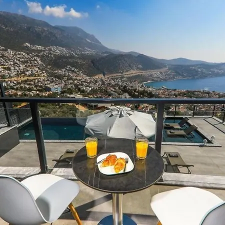 Vila Villa In Kalkan Sleeps 10 Includes Swimming Pool Air Con And Wifi 0 Kalkan