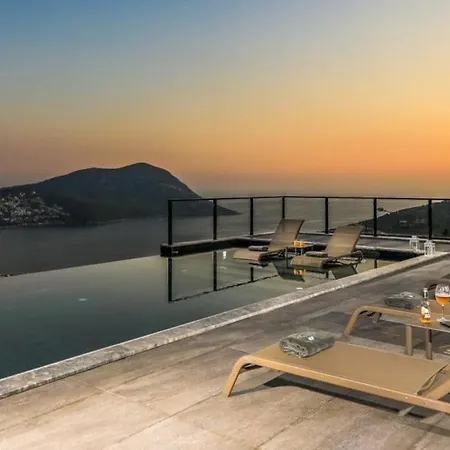 Villa Villa In Kalkan Sleeps 10 Includes Swimming Pool Air Con And Wifi 0